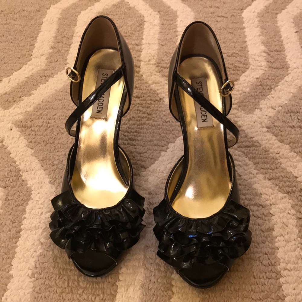 Steve Madden black heels